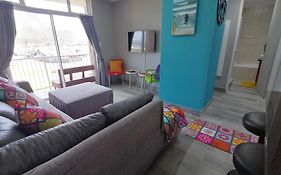 Muizenberg Mountain View Apartment